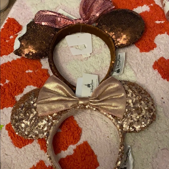 Disney parks Minnie ears bundle new with tags